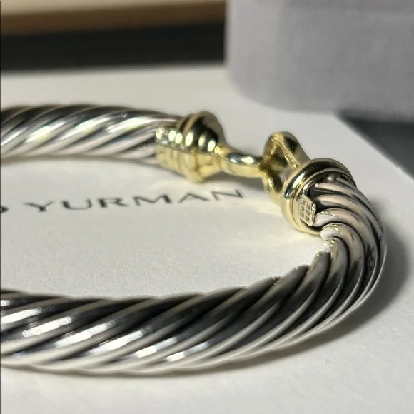 David Yurman Buckle Classic Cable Bracelet, 7mm - Picture 4 of 10
